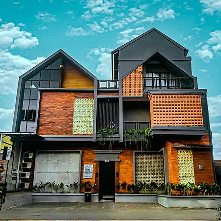 Hotel Mantra House Jimbaran Exterior foto