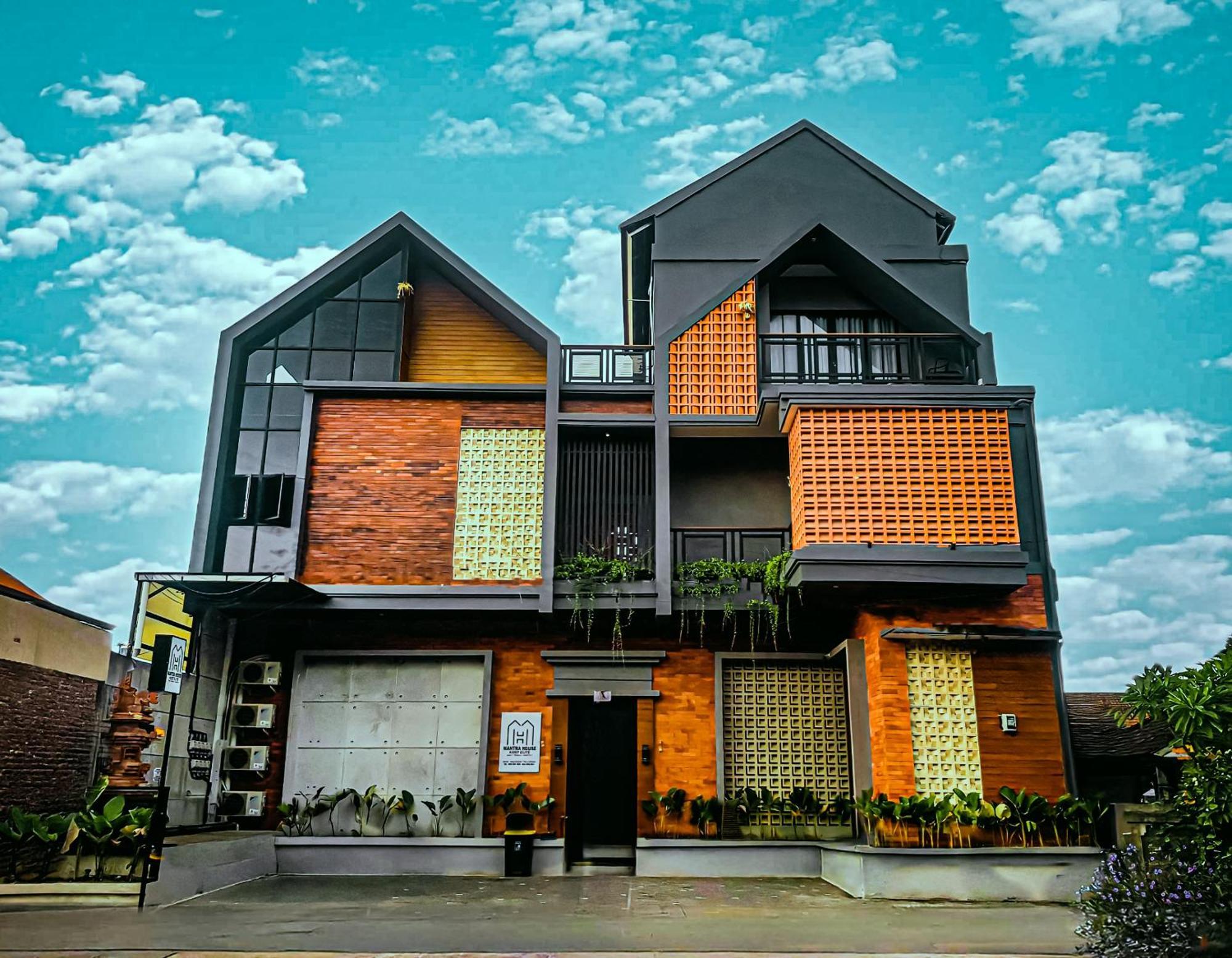 Hotel Mantra House Jimbaran Exterior foto